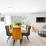 Sunnyland Casa Acoran *