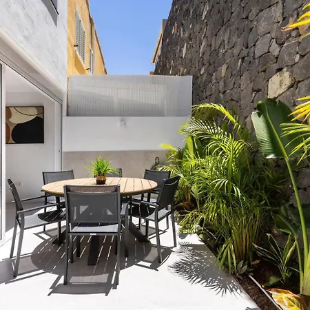 Sunnyland Casa Acoran Дом отдыха Санта-Крус-де-Тенерифе